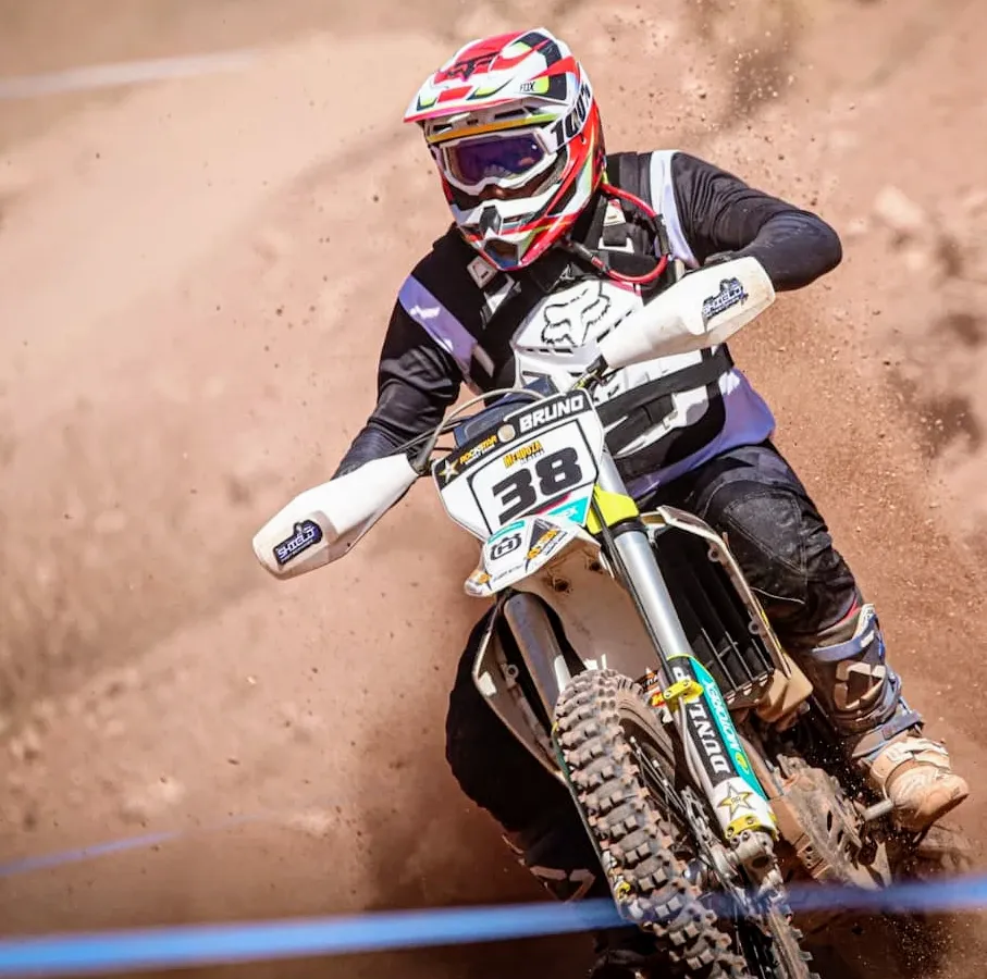 Screenshot_20250407-210100~3