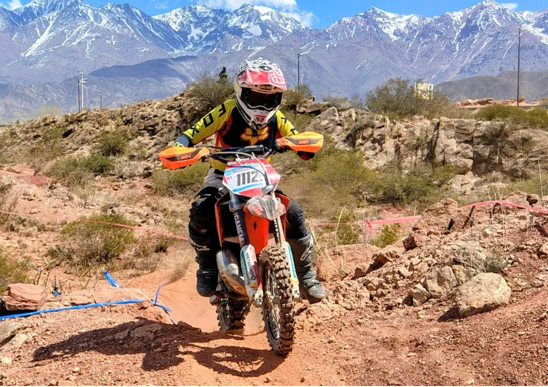 Screenshot_20250922-222230_Fotos~2