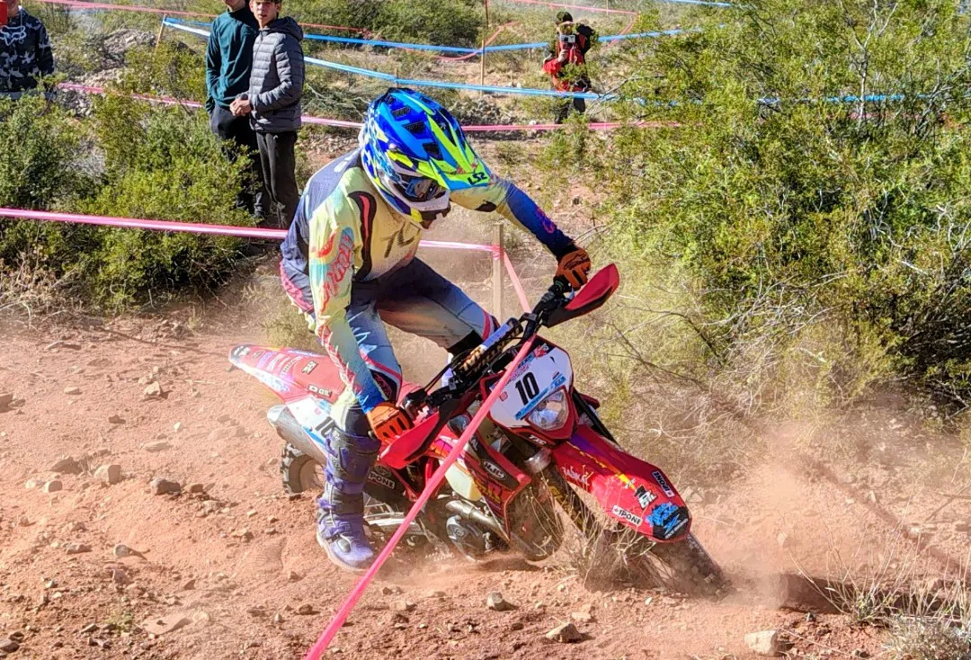 Screenshot_20250922-223347_Fotos~2