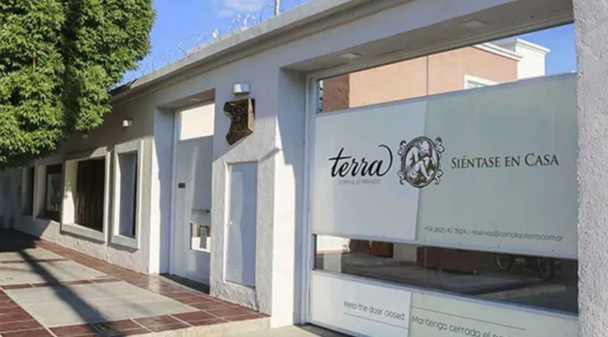 Screenshot_20250408-001536~2